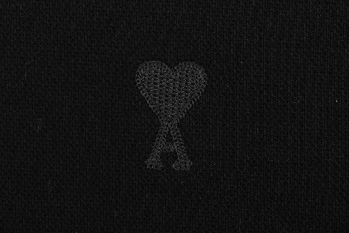 AMI Paris Tonal Heart Texture Relaxed Polo Long Sleeve — Black