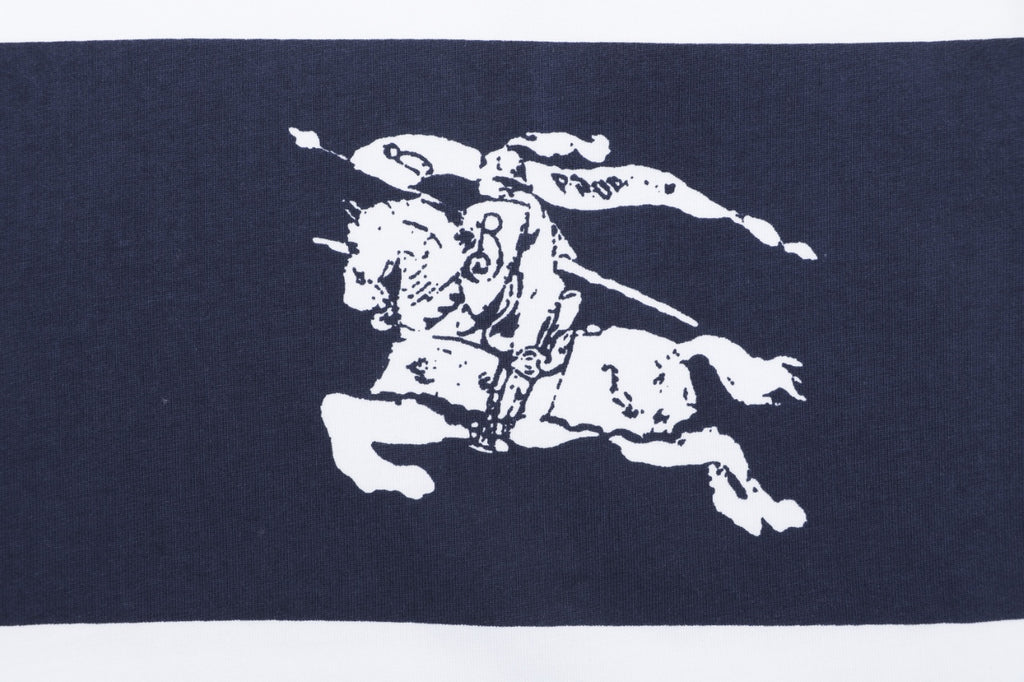 Burberry Equestrian Knight Horizontal Stripe Print Short Sleeve Tee – White / Navy