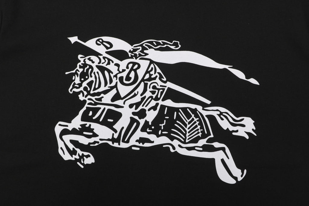 Burberry Oversized Equestrian Knight Print Short Sleeve Tee – Black
