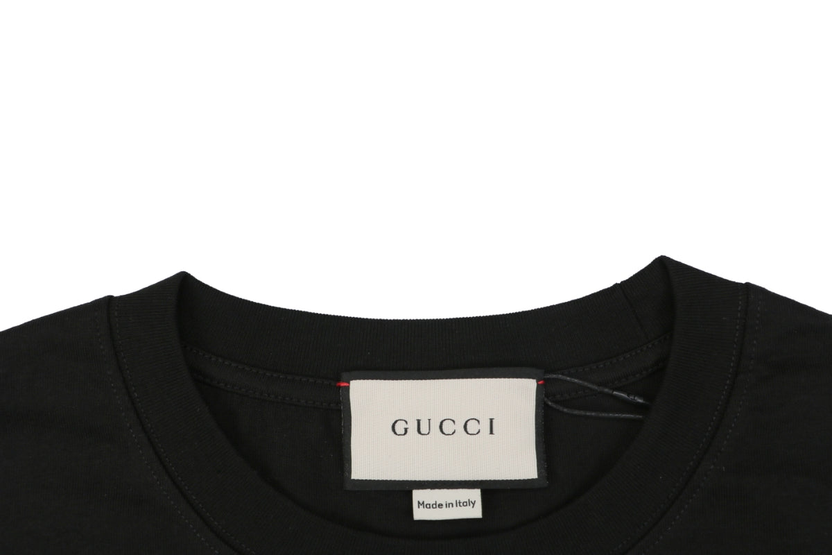 Gucci Rose Pink Serif Wordmark Print Short Sleeve Tee – Black