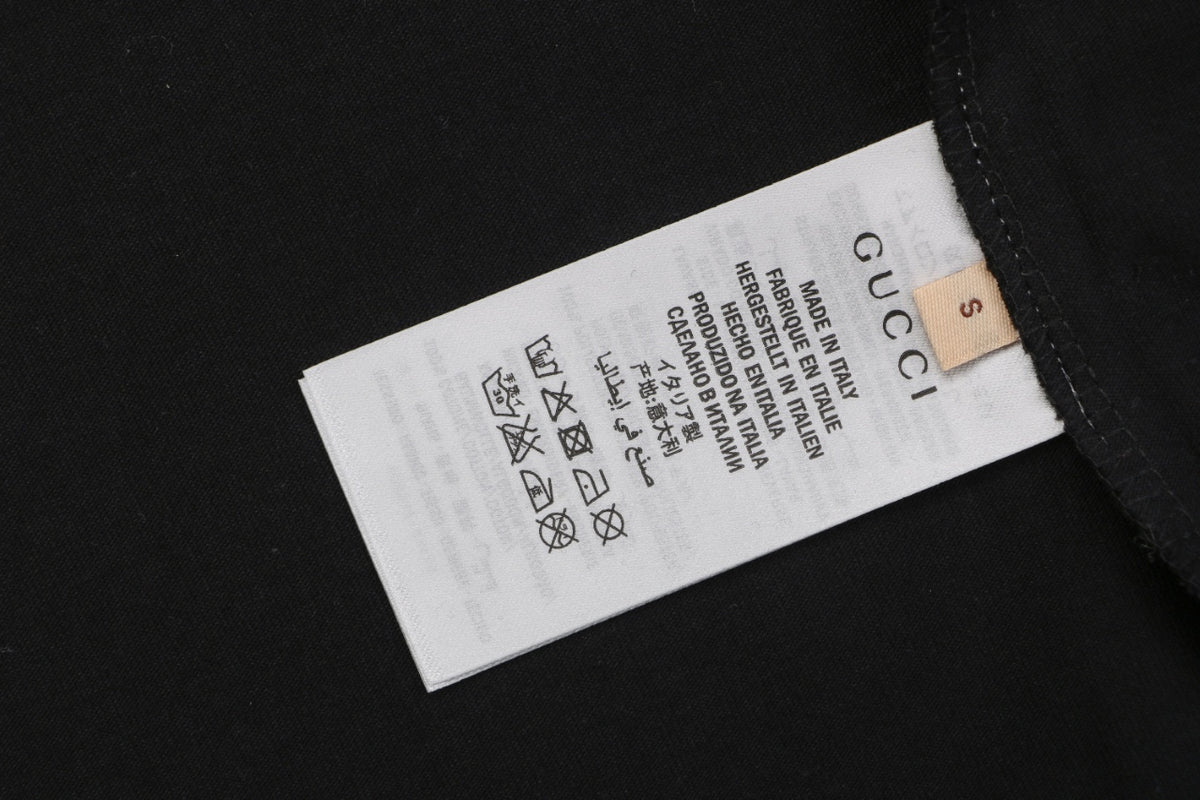 Gucci Rose Pink Serif Wordmark Print Short Sleeve Tee – Black