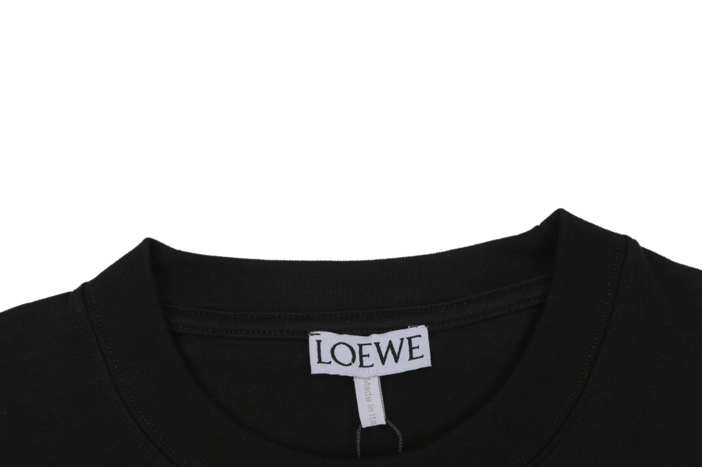 Loewe Anagram Spray-Effect Badge Print Short Sleeve Tee – Black