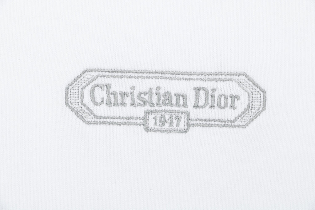 Dior 1947 Silver Embroidered Heritage Badge Short Sleeve Tee – White